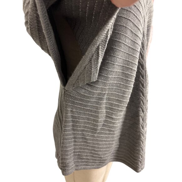 Dana Buchman Gray Knit Poncho Sweater W/ Button Detail High Collar M - Picture 4 of 12